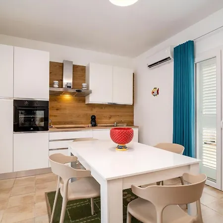 Villademar Lunarossa Villa Marzamemi